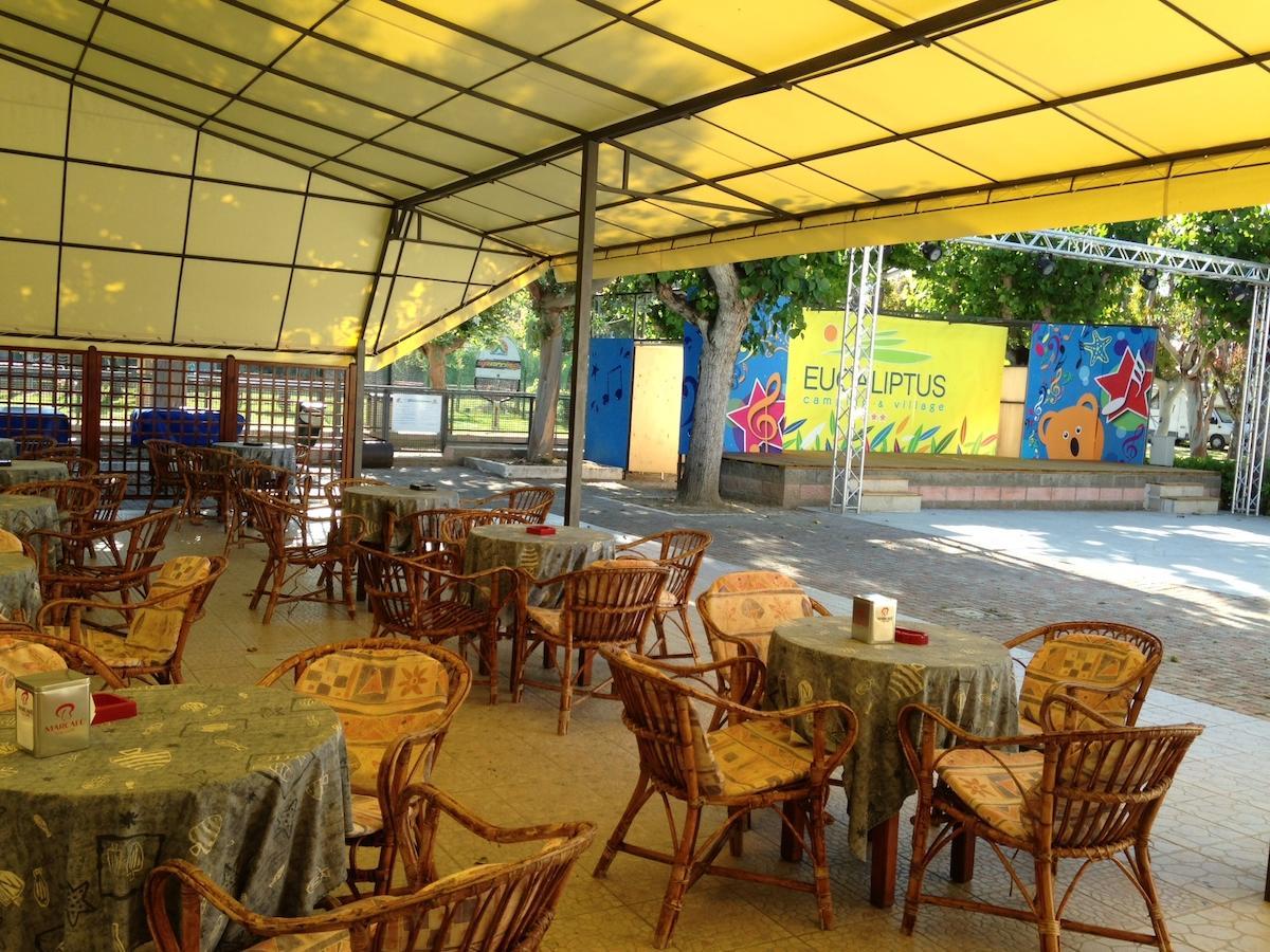 Camping & Village Eucaliptus Alba Adriatica Bagian luar foto